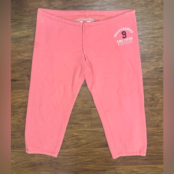 Abercrombie & Fitch Cropped Sweatpants Butt Spell Out Pink y2k 90s Size Medium - Picture 2 of 10